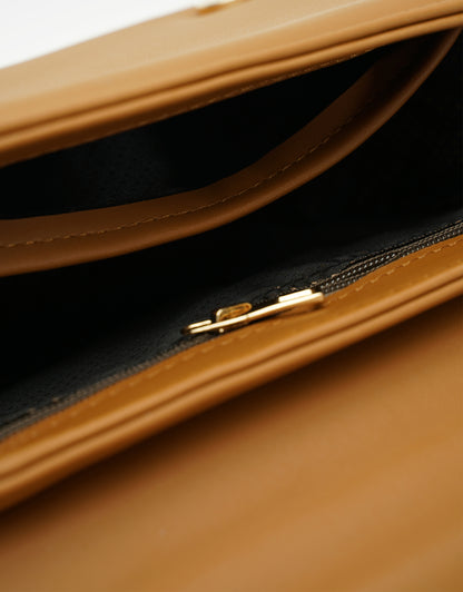 R1110 Katty Büzgülü Hatlara Sahip İnci Saplı Deri Kadın Çanta