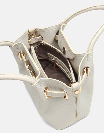 Lioren Zamansız Formda Şık El Çantası